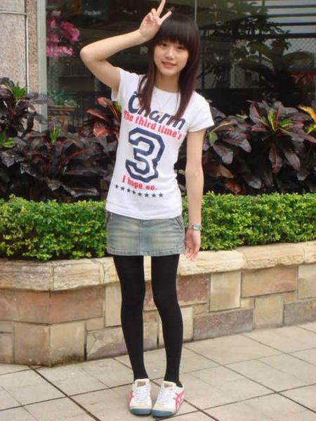 90后杜蕾斯女孩再度走红